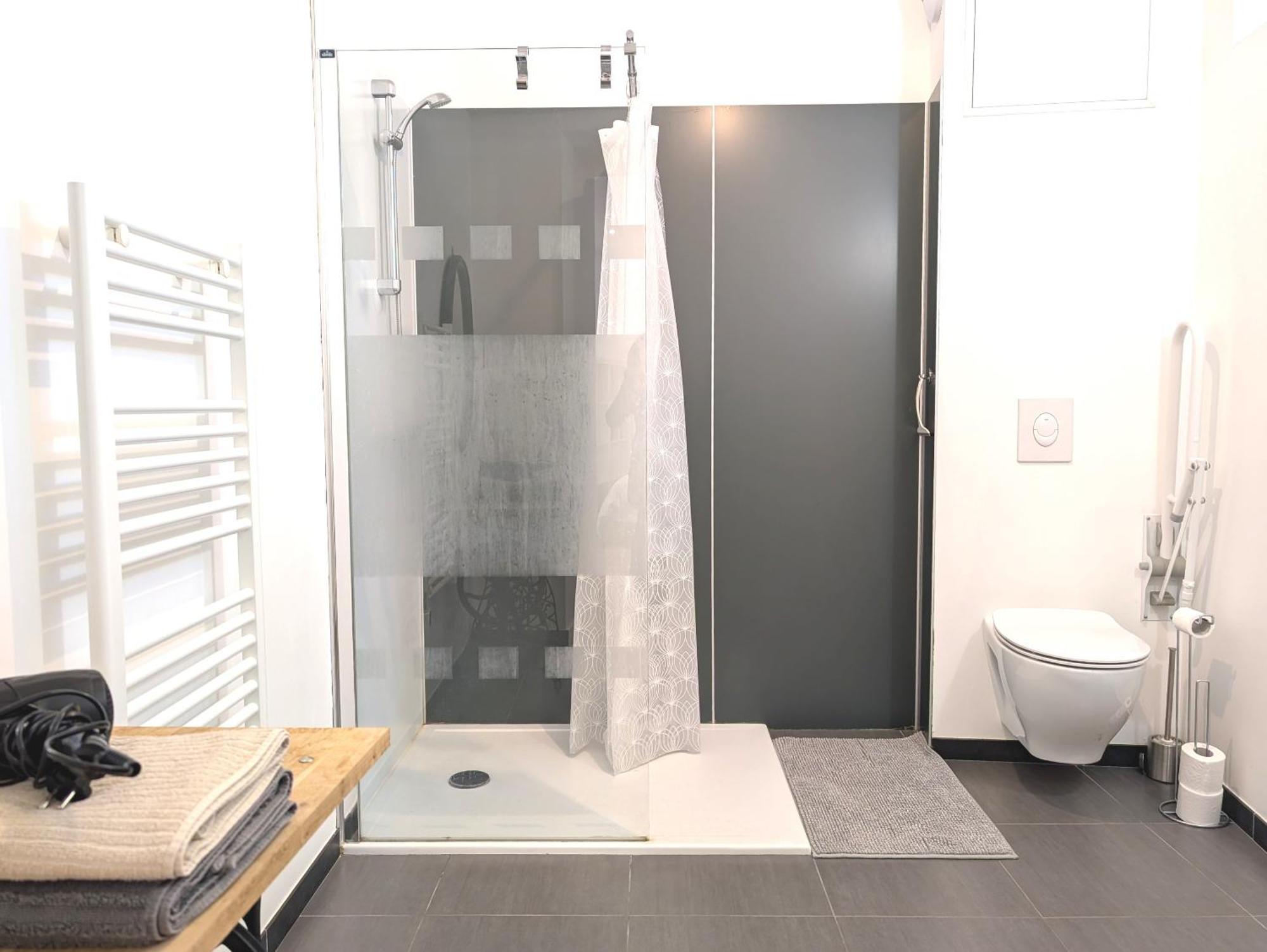 La Bonne Etoile Apartment Chatelaudren Bilik gambar